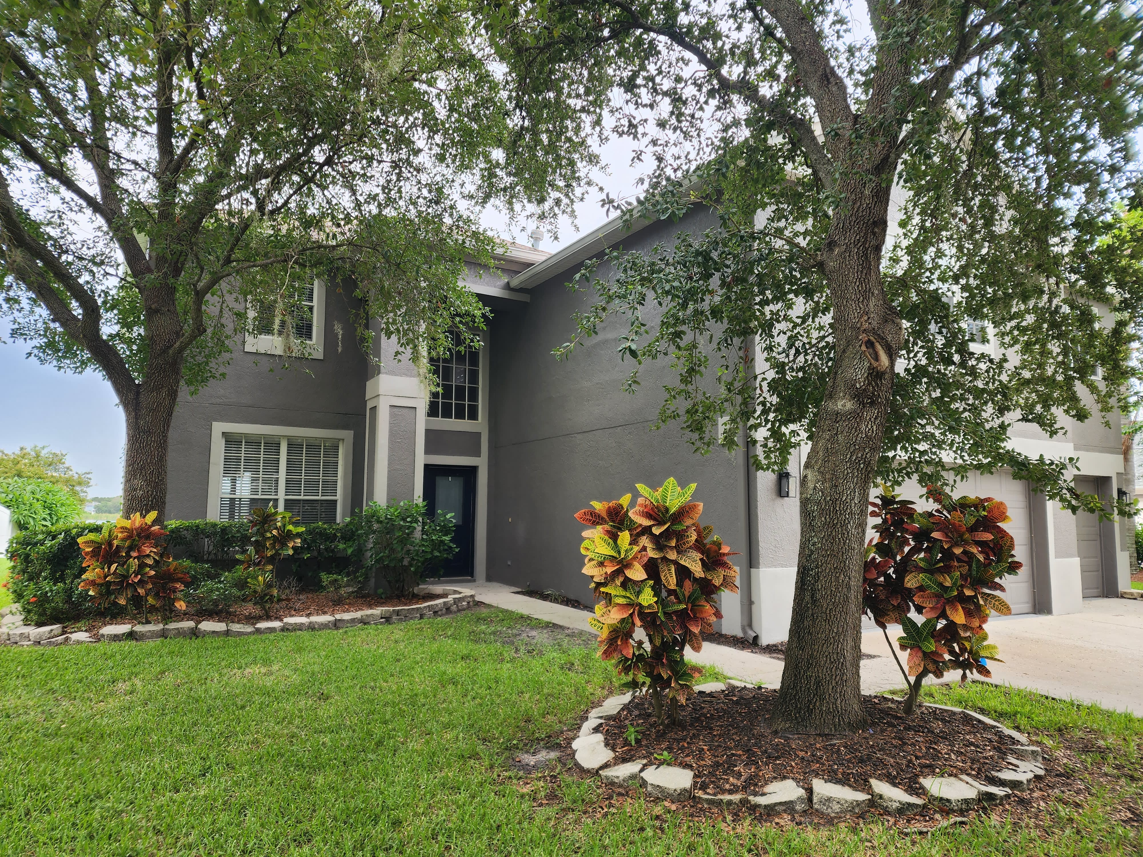 7215 Colonial Lake Dr – photo 2