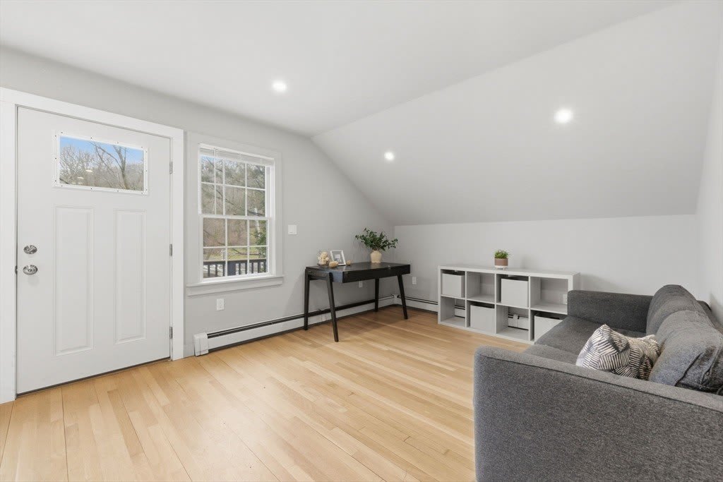 32 Allandale St – photo 4