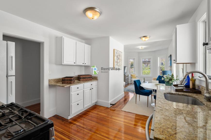 185 Powder House Blvd. – photo 2