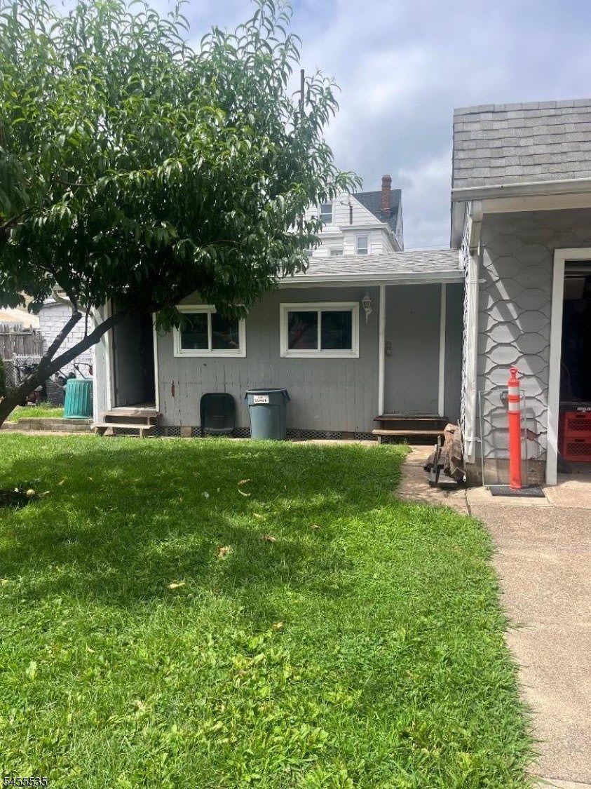 56 Seger Ave – photo 2