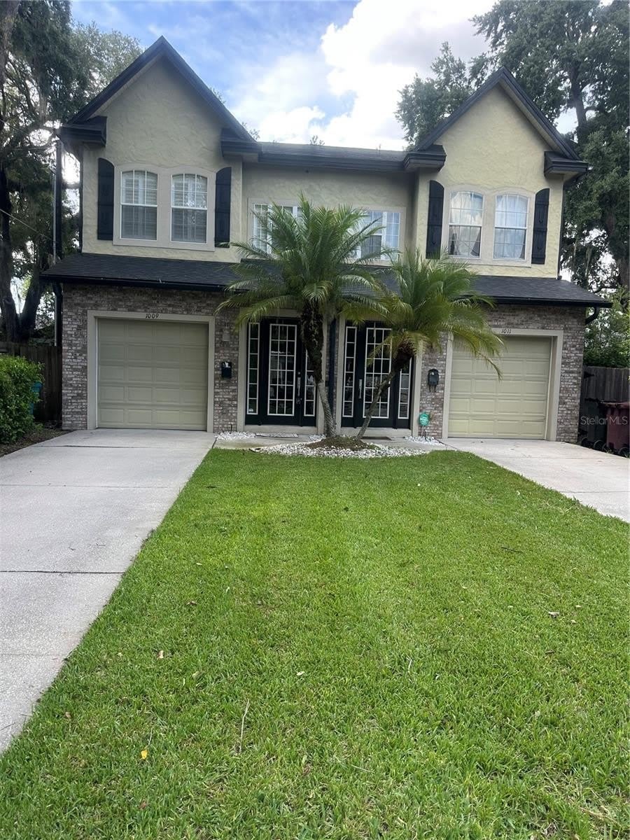 1009 ELMWOOD Street – photo 1