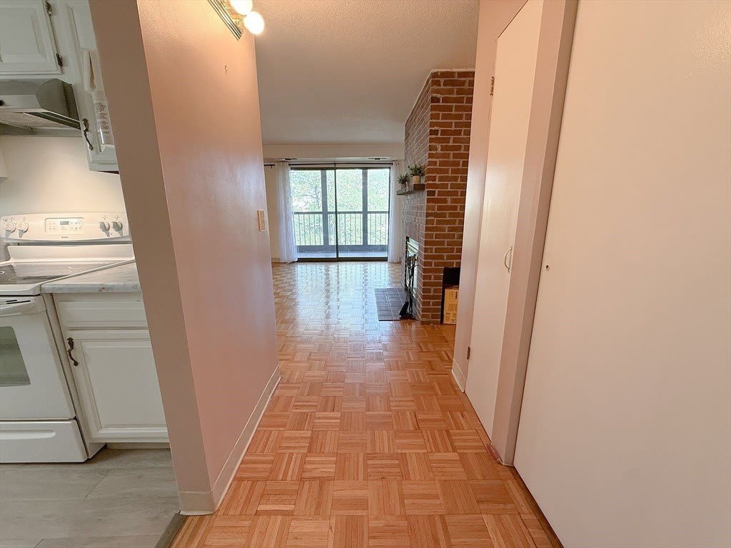 1580 Massachusetts – photo 4