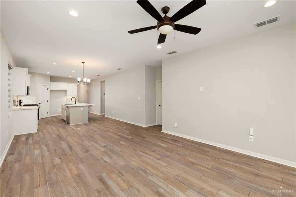 1403 E Sonador Drive – photo 5
