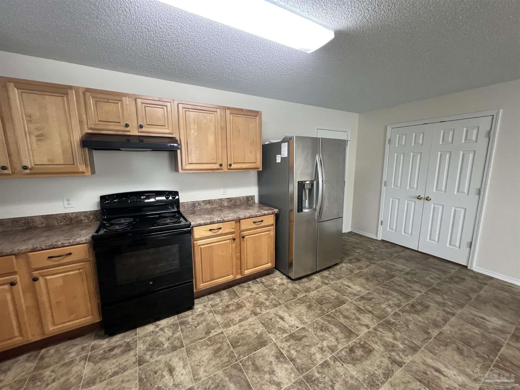 8921 Camshire Cir – photo 4