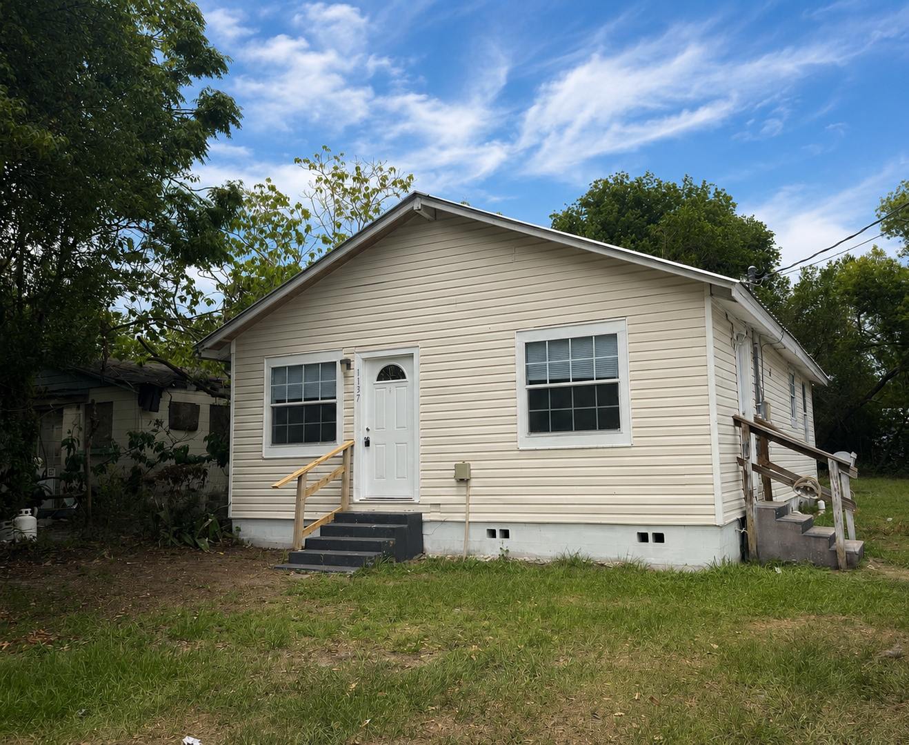 Beautiful 3Br 1Ba Lakeland Home With Huge Backyard – photo 1
