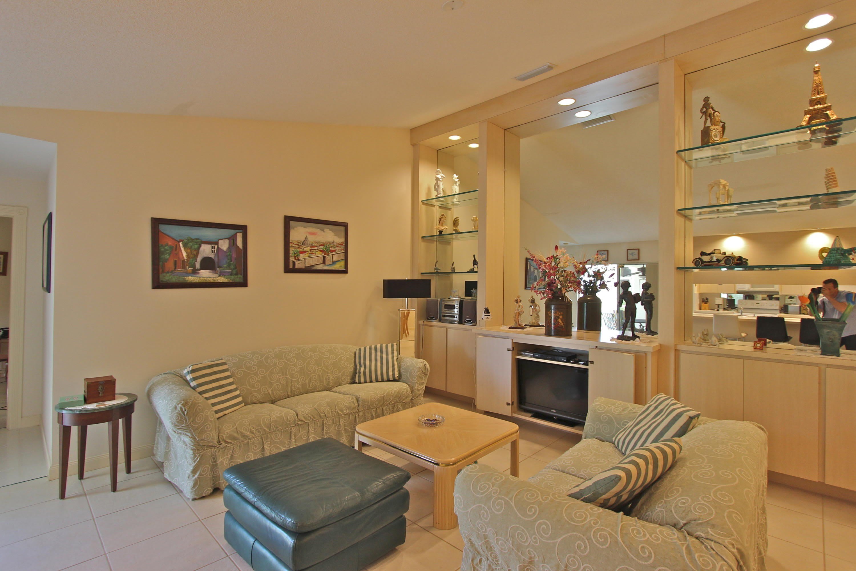 10201 Chapman Oak Court – photo 5