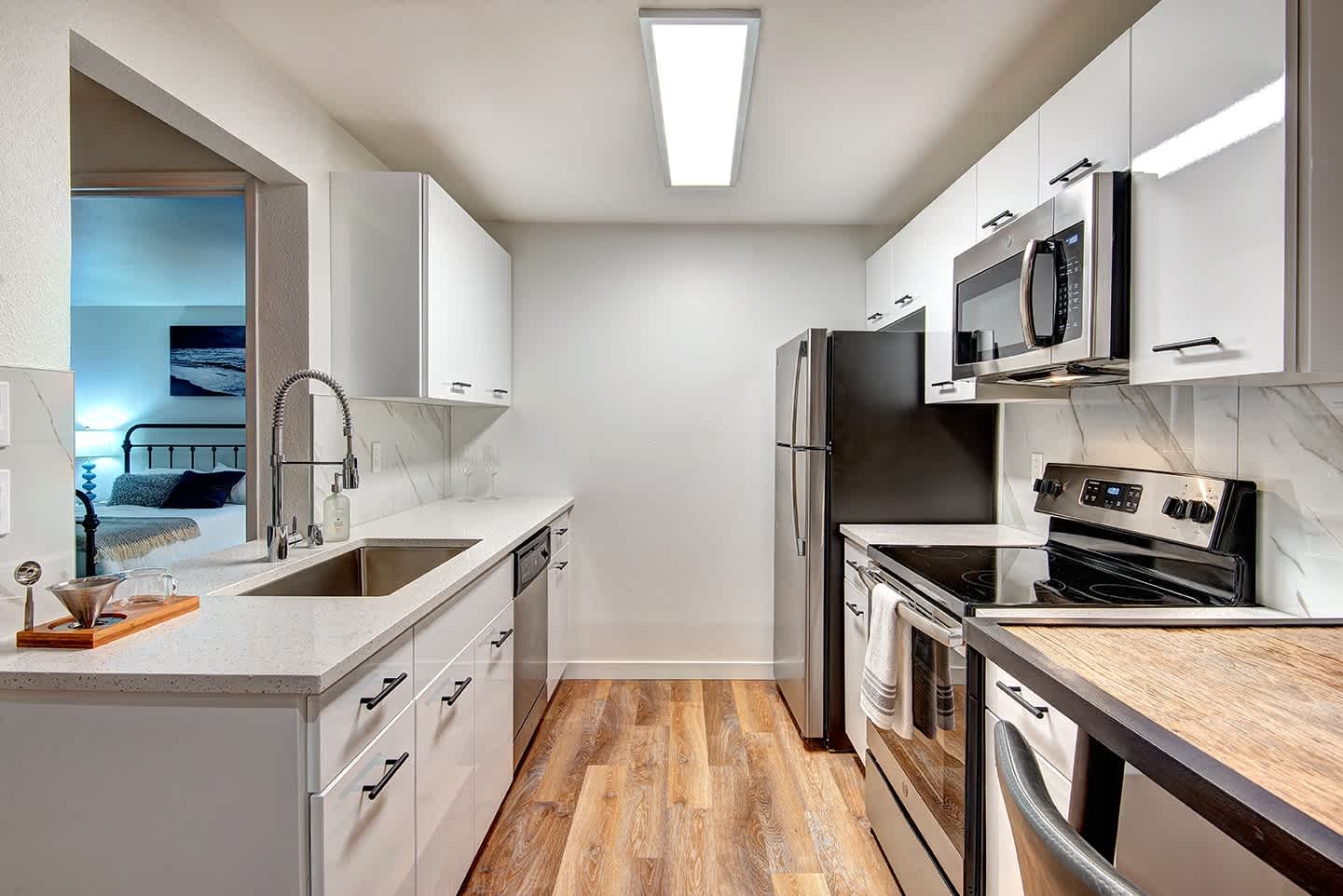Woodlake Apartments – photo 4