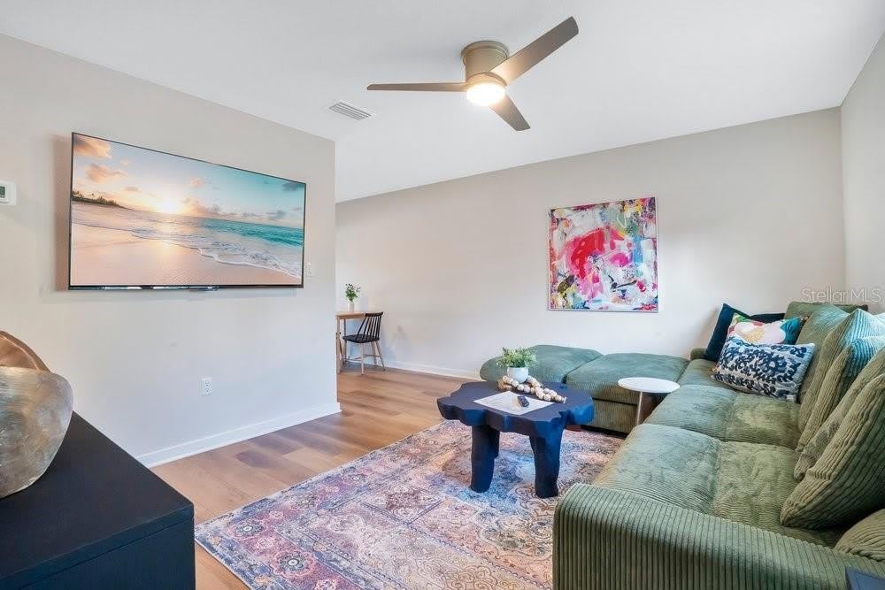 122 E BELMAR Street – photo 3