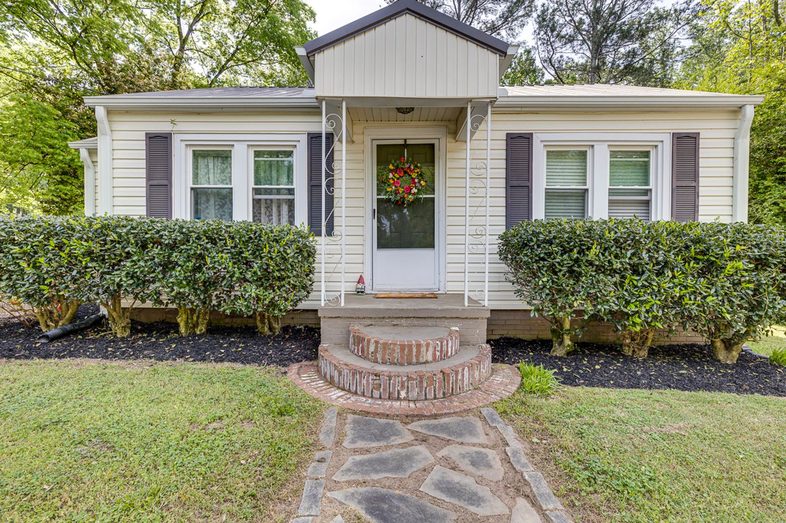 2BD/ 1BA Blair Street – photo 1