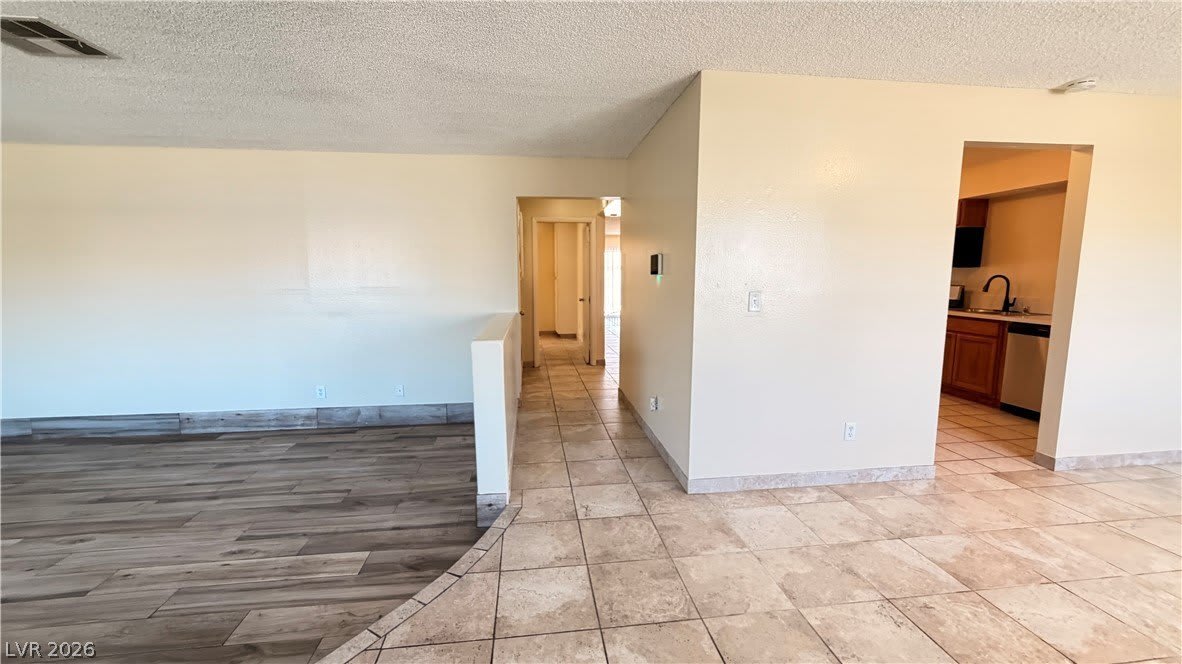 3090 Desmond Avenue – photo 3