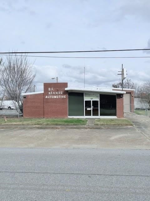 918 3rd Avenue – photo 1