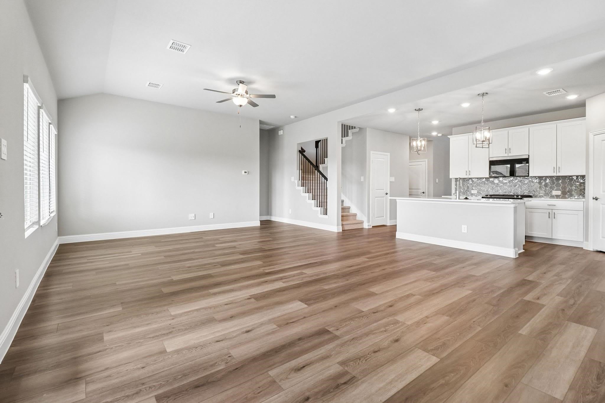 6206 Castamere Drive – photo 2