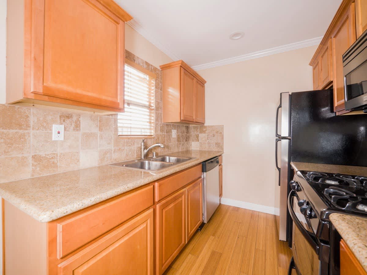 4718 Centinela Avenue – photo 3