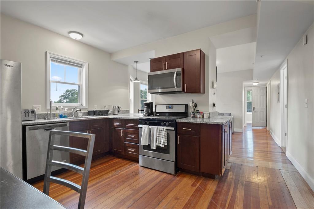 173 Prospect St – photo 3