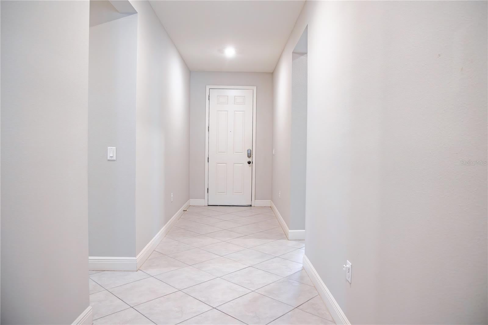 10452 LAGUNA PLAINS Drive – photo 2
