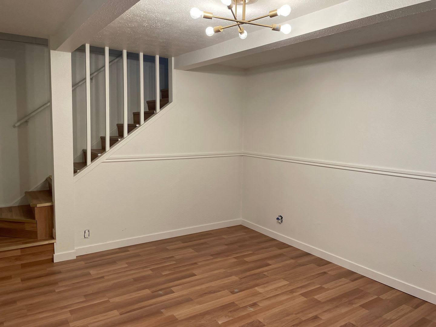 Charming River Road Two Bedroom! – photo 2