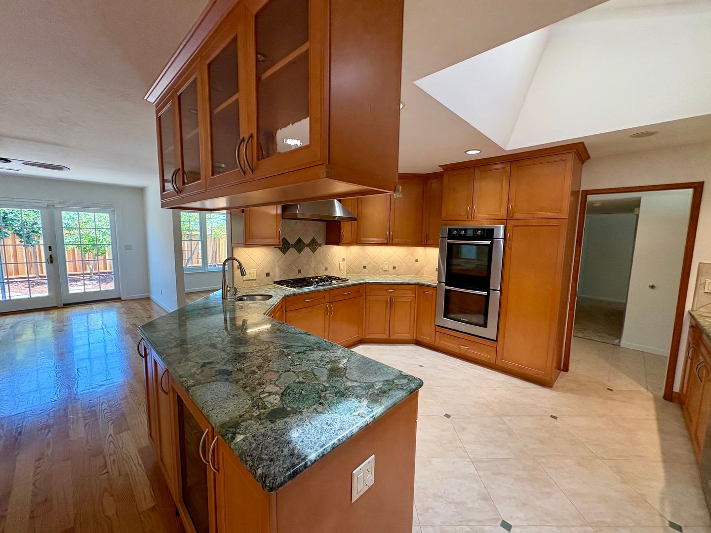 Inviting Single Story With Dream Kitchen – photo 5