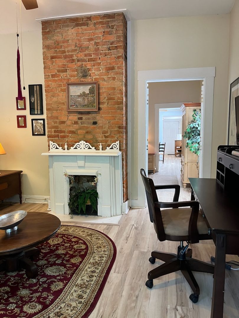 One Bedroom Old Louisville Cottage – photo 2