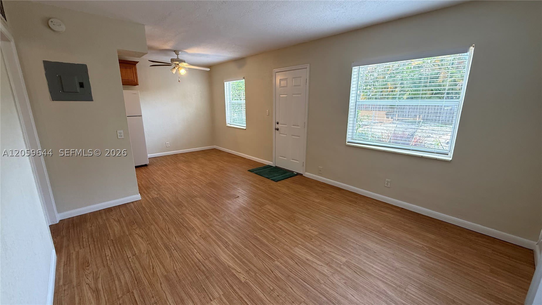 1310 NE 14th Ave – photo 5
