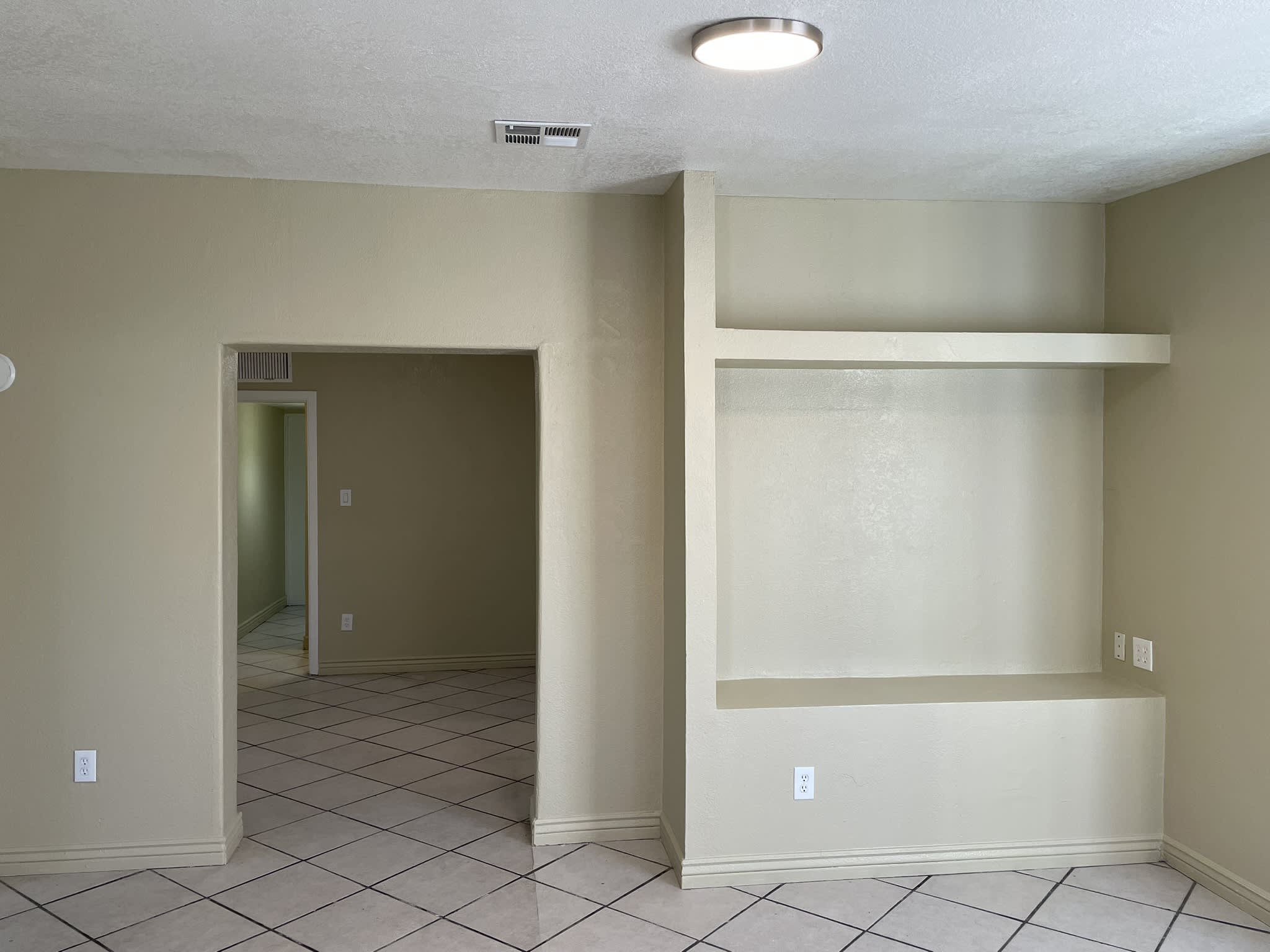 1701 E. Harvard Street – photo 5