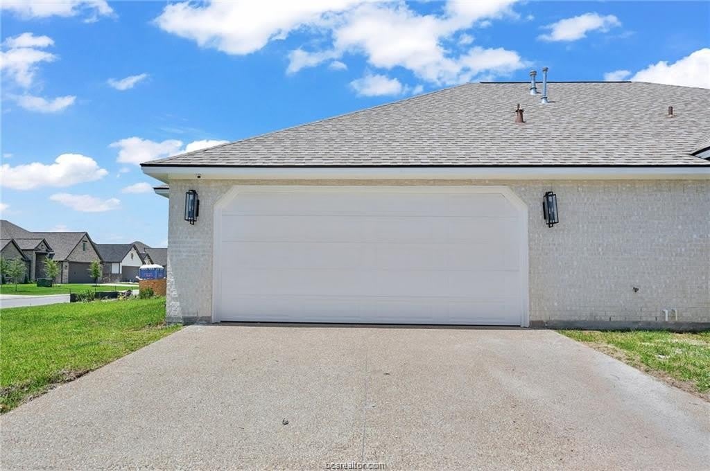 2900 Bombay Court – photo 2