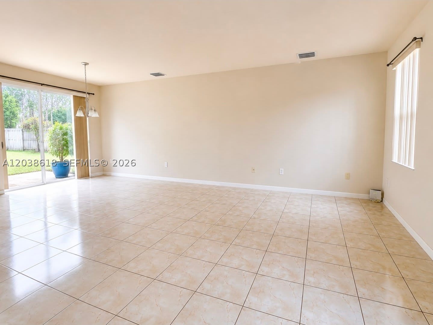 641 E Mowry Ct – photo 2