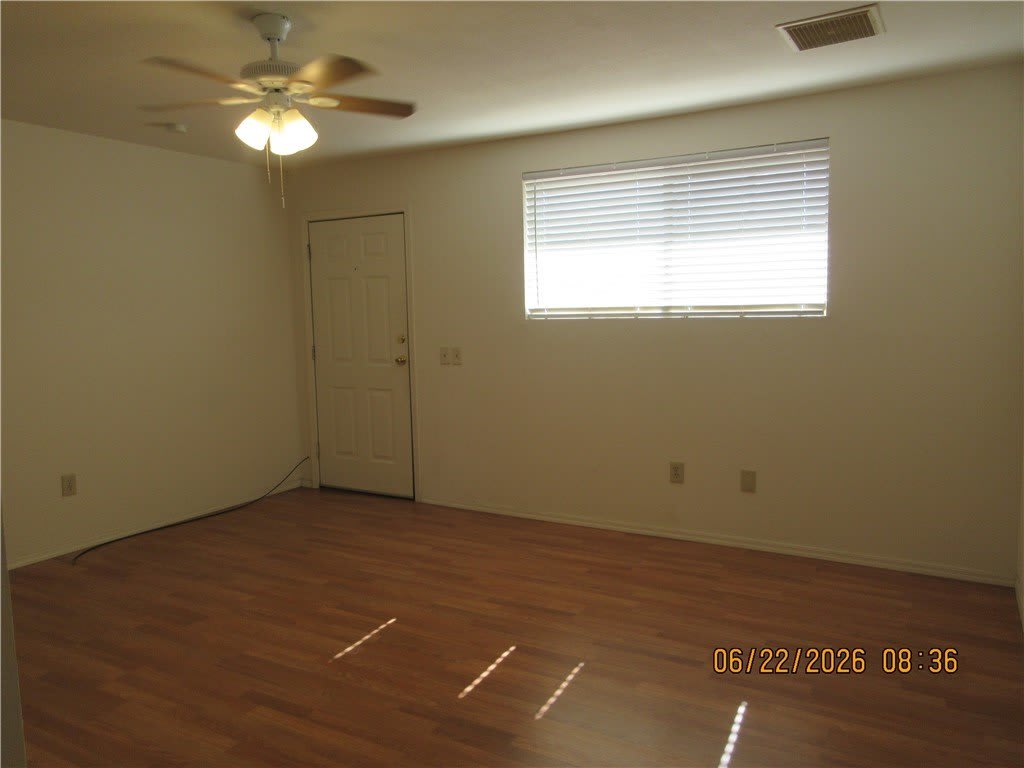 3096 E Butler 1 Avenue – photo 3