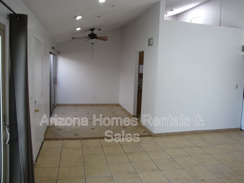 2753 W Anklam Rd – photo 4