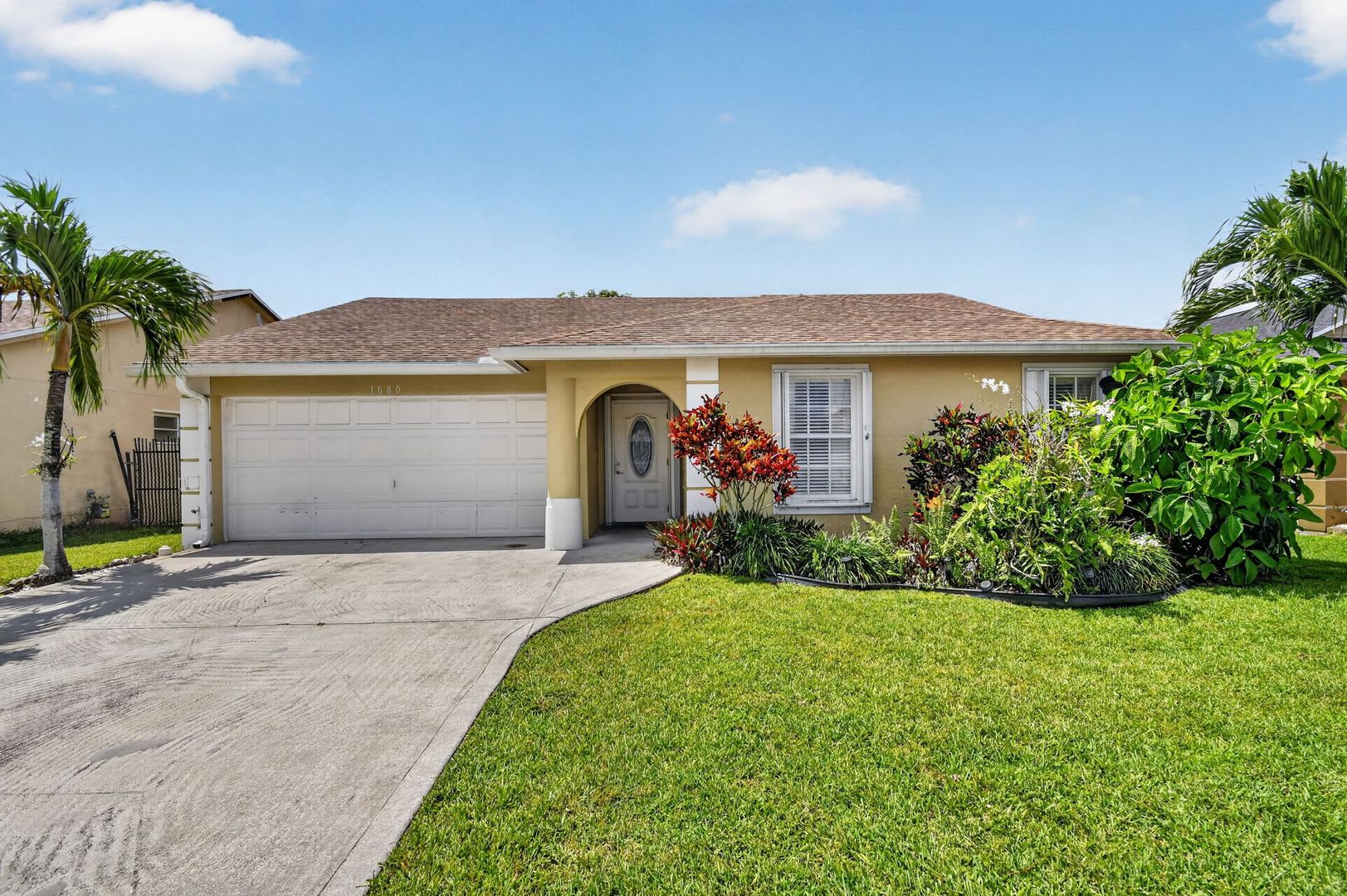 Sophisticated 3BD/2BA Furnished Single-Family Home in the Heart of Greenacres Gated Community – photo 1