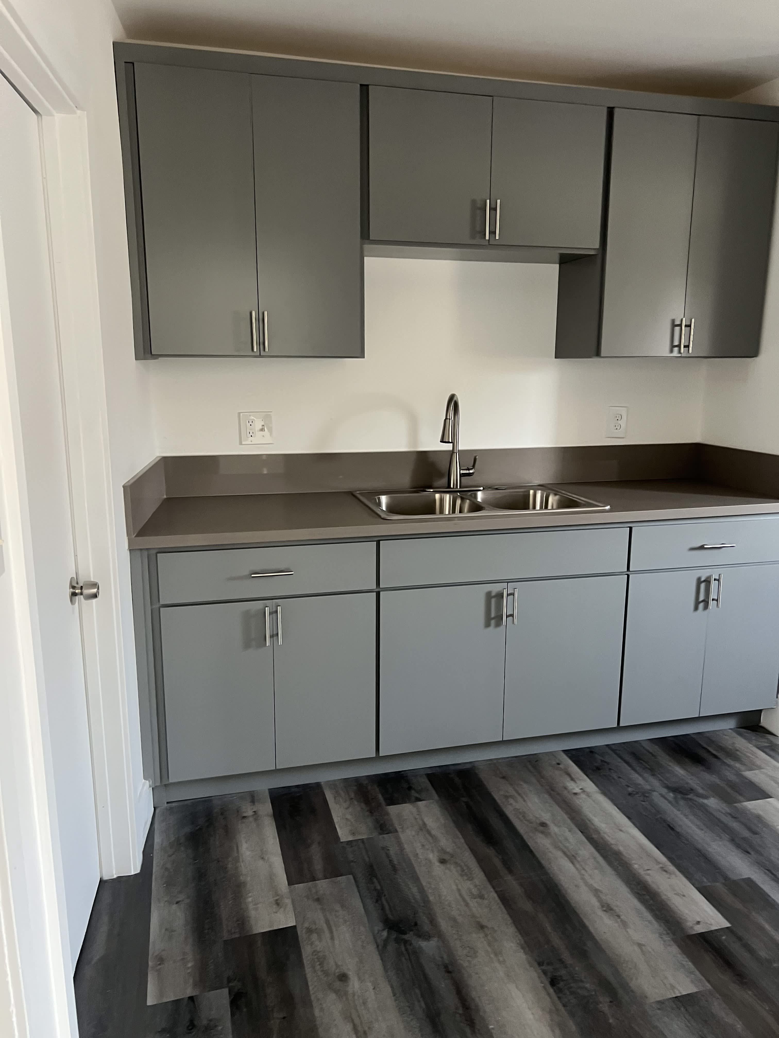 1755 E 112Th St – photo 1