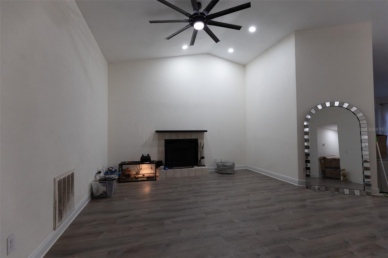 4610 N COUNTRY HILLS Court – photo 3