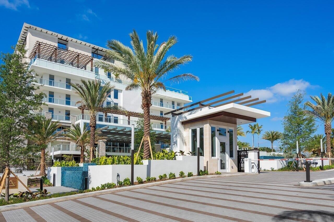 200 SE Mizner Boulevard – photo 2
