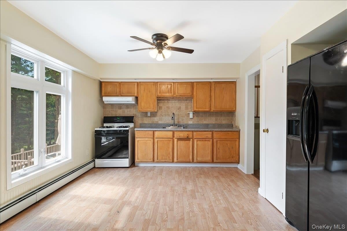674 Sprout Brook Road – photo 3