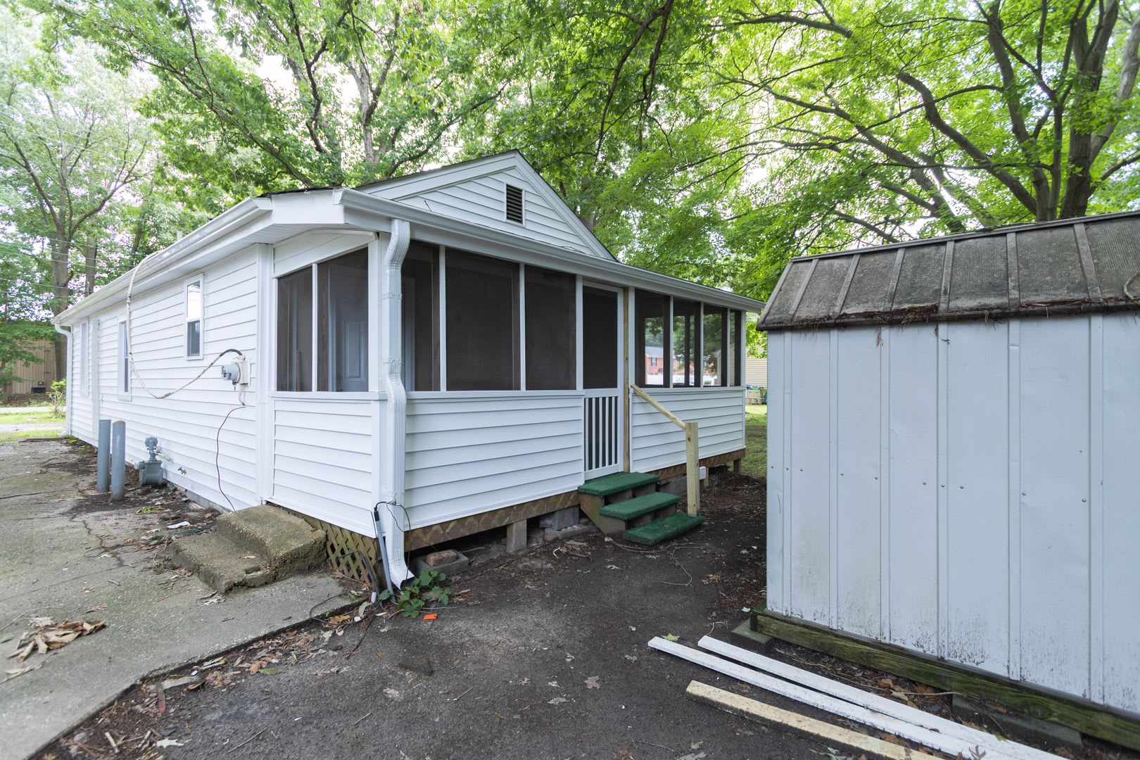Charming Renovated Rancher in the Heart of Newport News – photo 5
