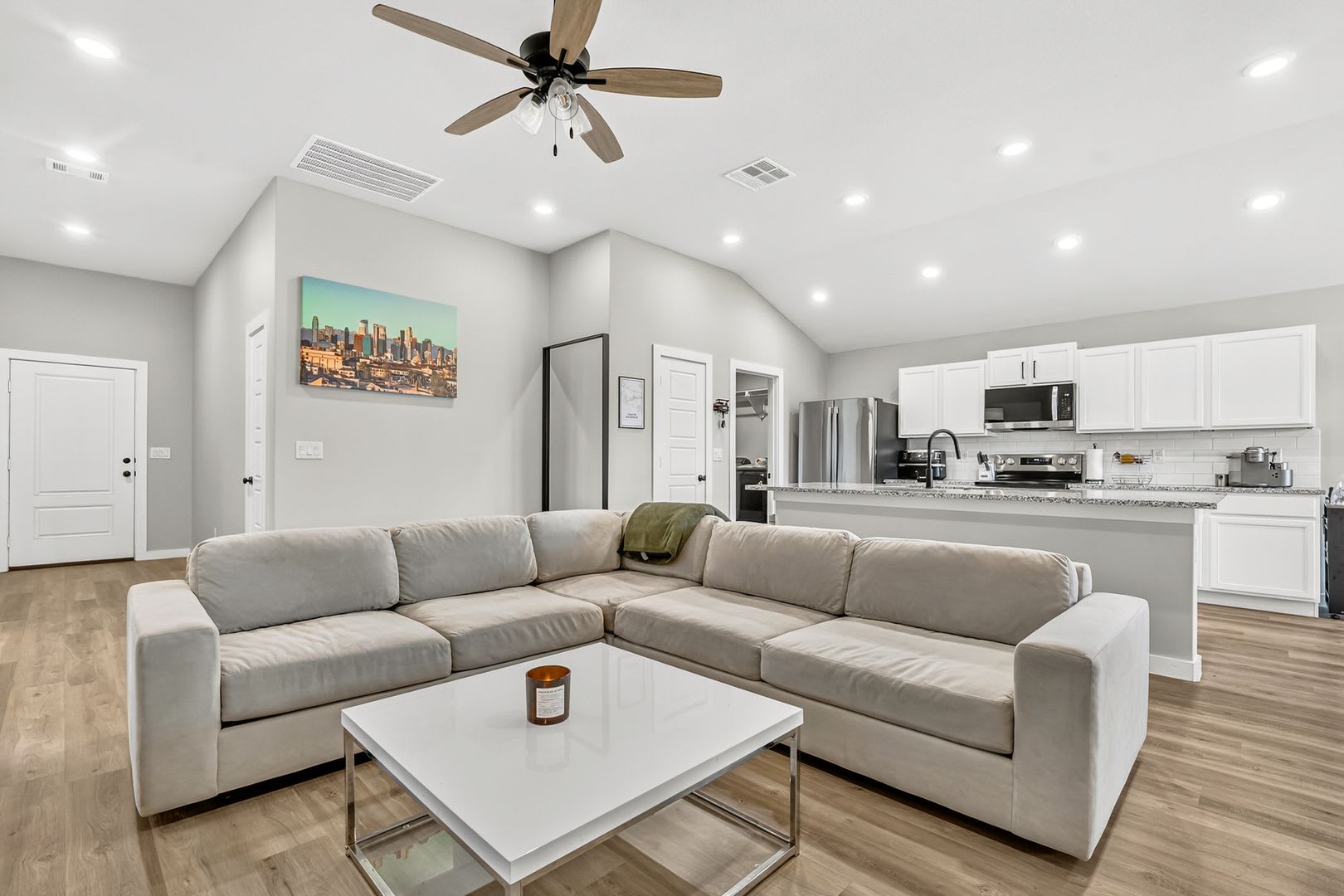 1606 N Dover Ave, Lubbock, TX 79416- Gorgeous new build!! – photo 5