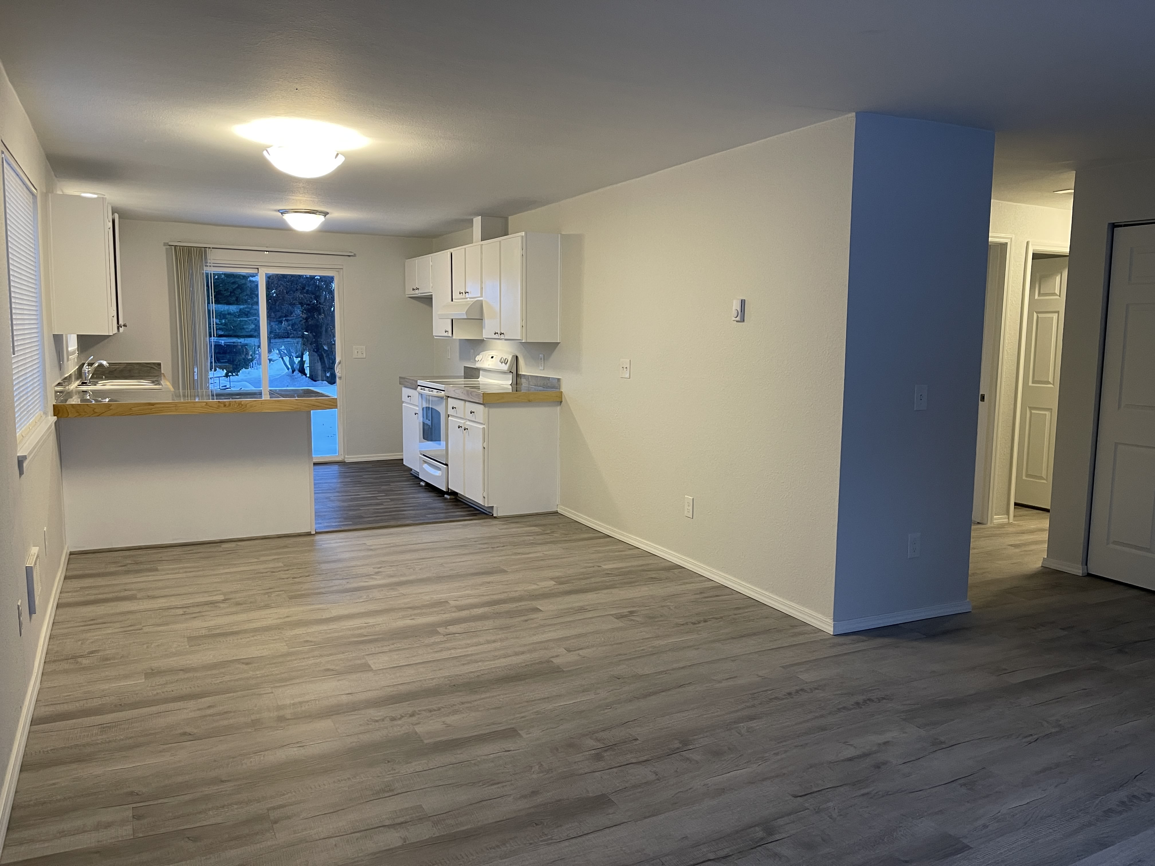 1103 Methow St – photo 2
