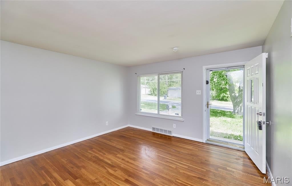 1960 Parker Road – photo 4
