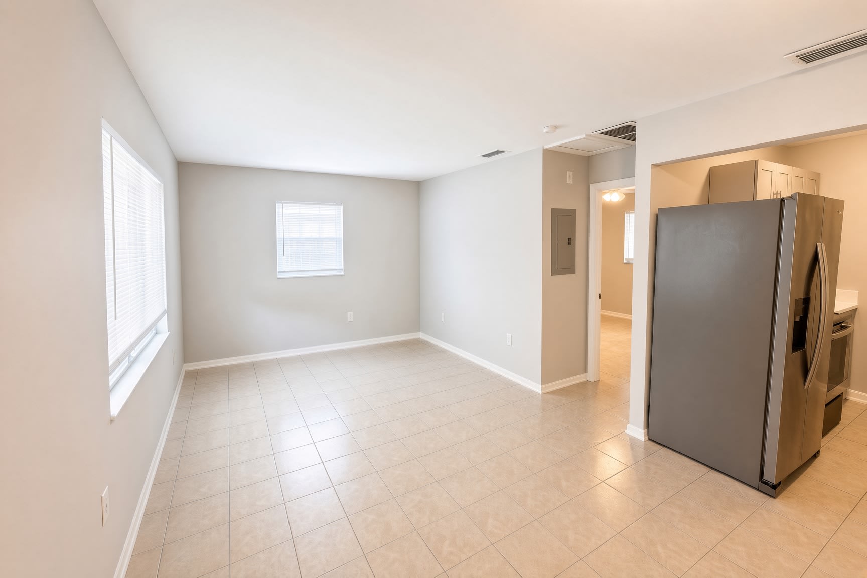 2070 Franklin St. – photo 2
