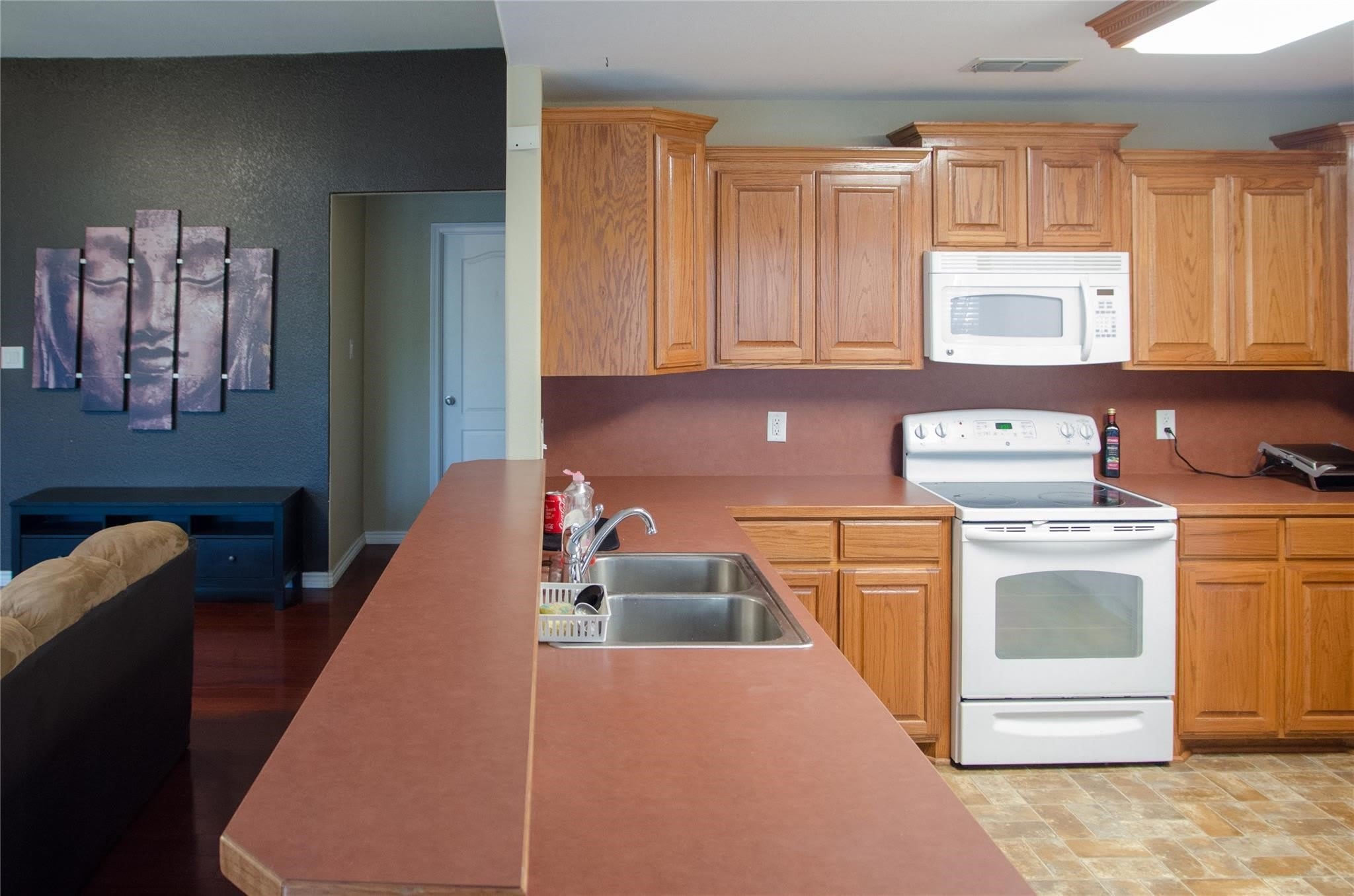 6650 Sutherland Street – photo 3