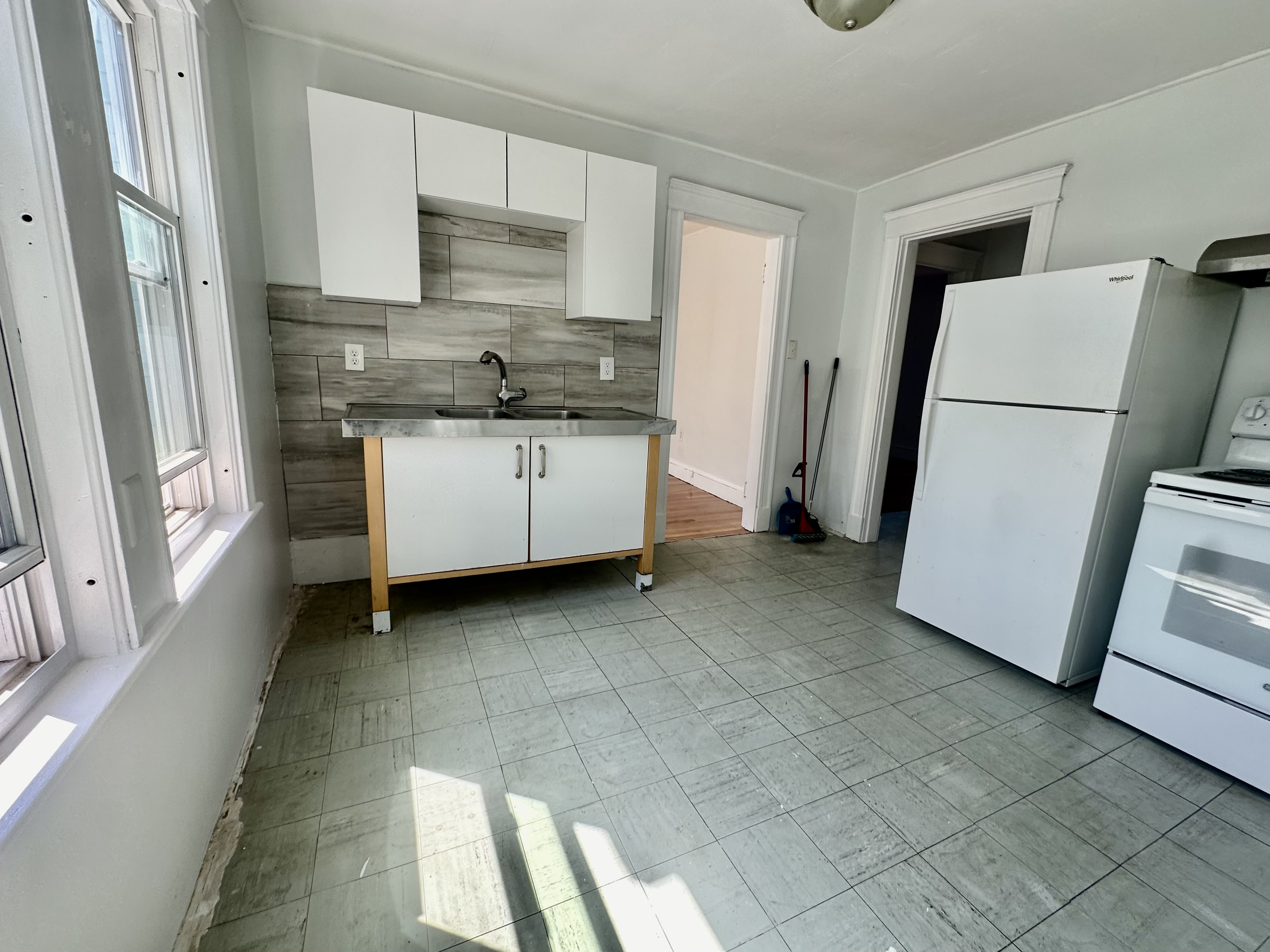 6 A Woodlawn St – photo 1