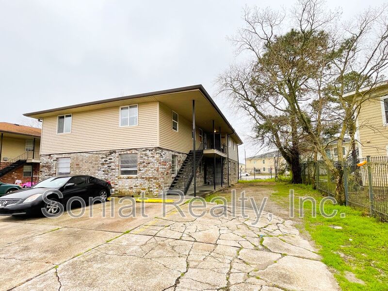 15516 Dwyer Blvd. – photo 1