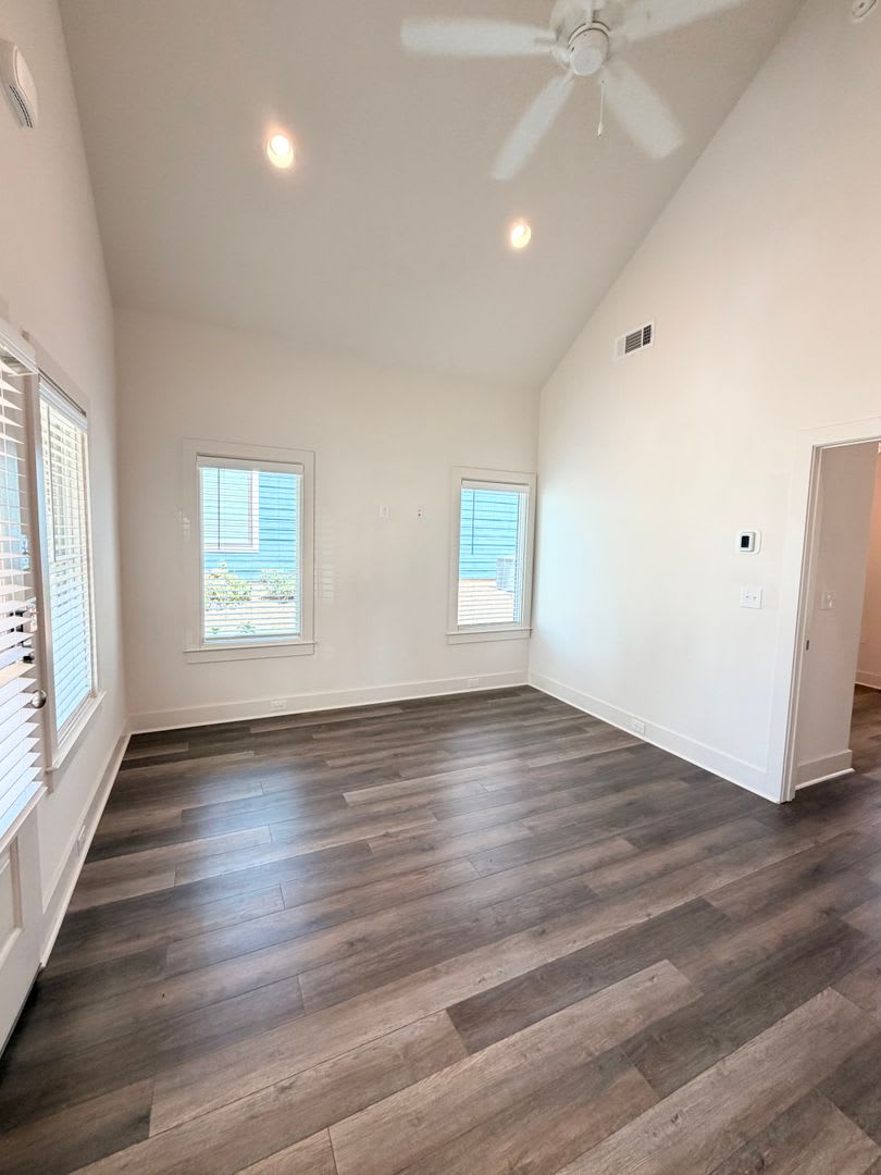 1Bed/1Bath Available in The Cottage District! – photo 5