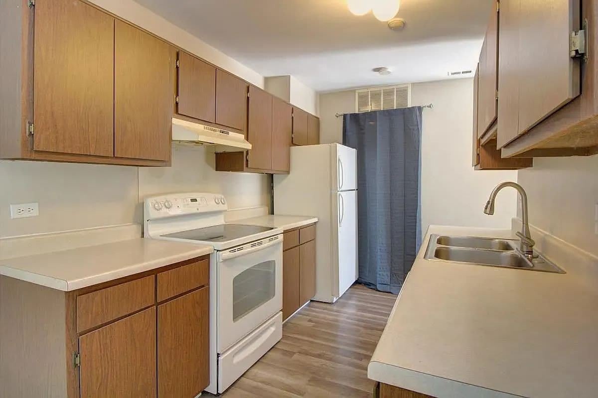 5946 GREENVIEW Road – photo 3