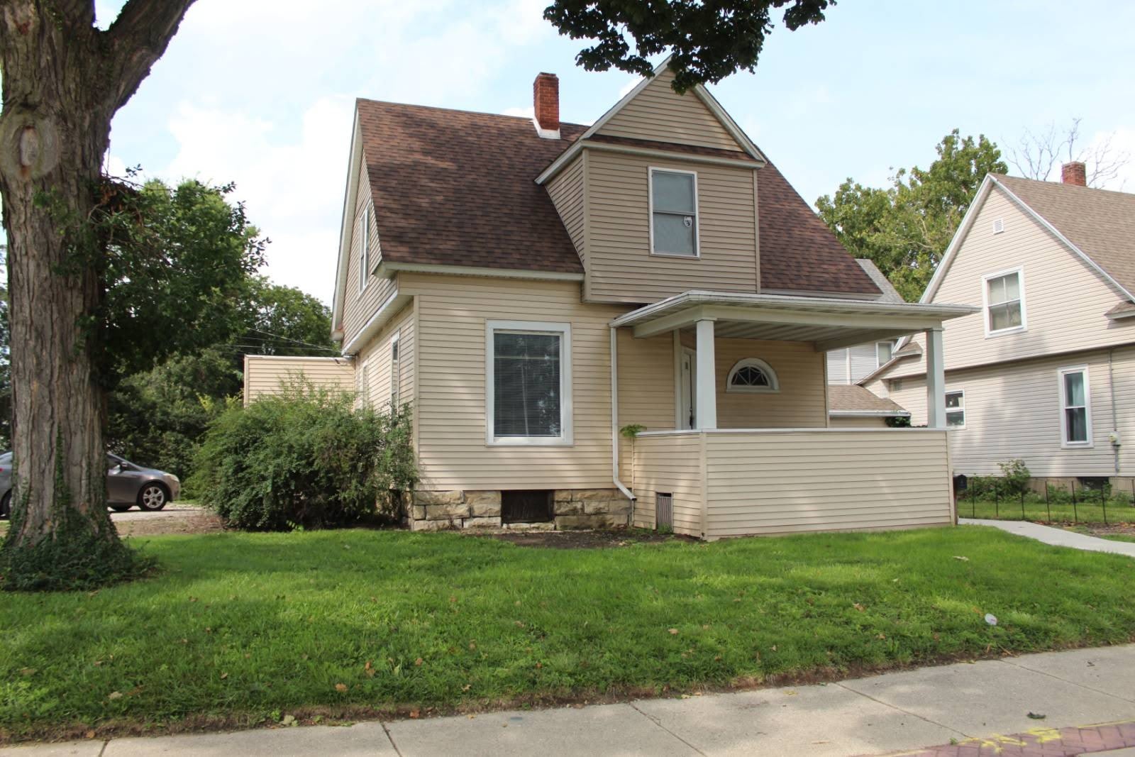 553 11Th Street – photo 1