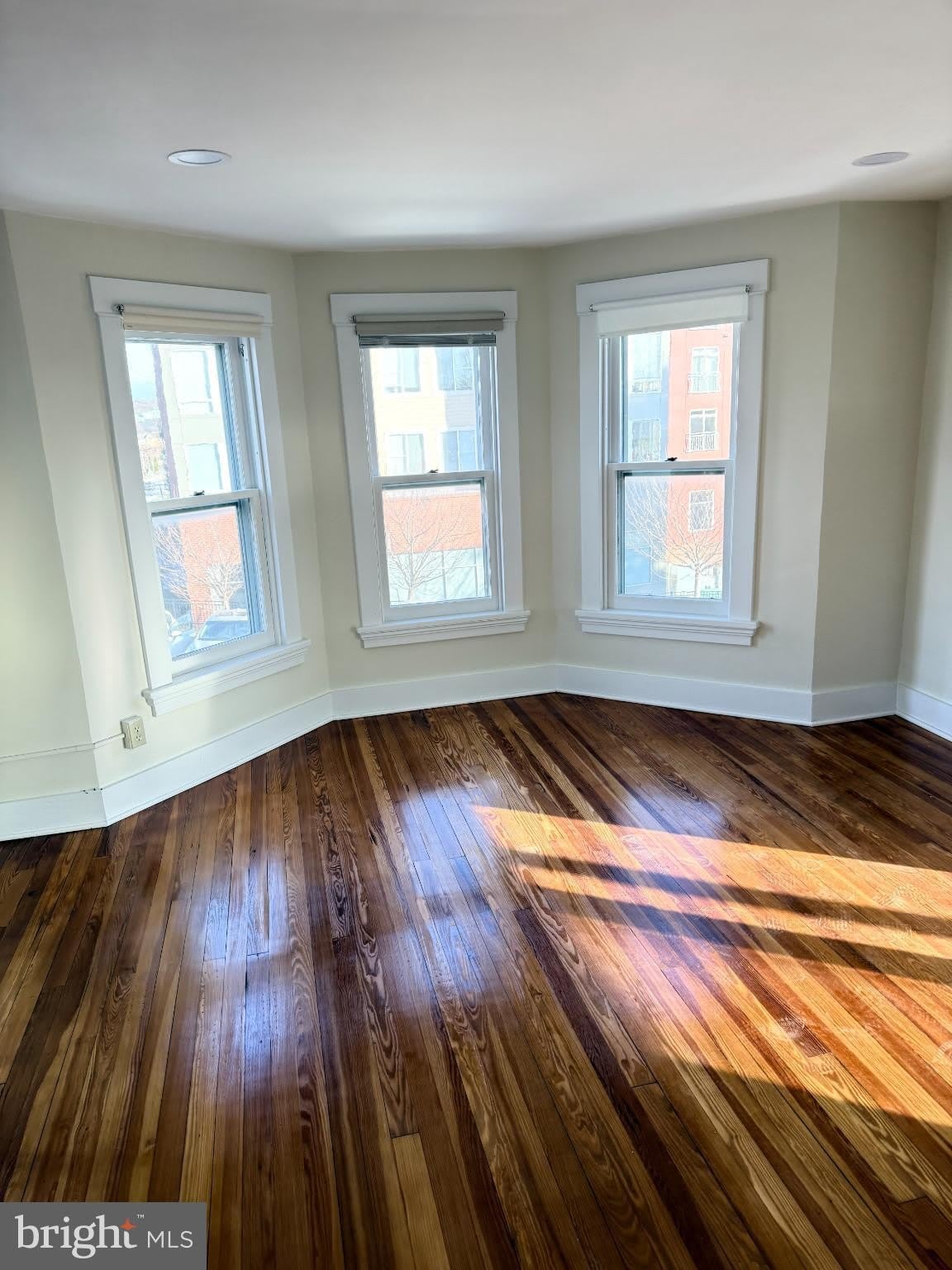 3390 URBANA Pike – photo 5