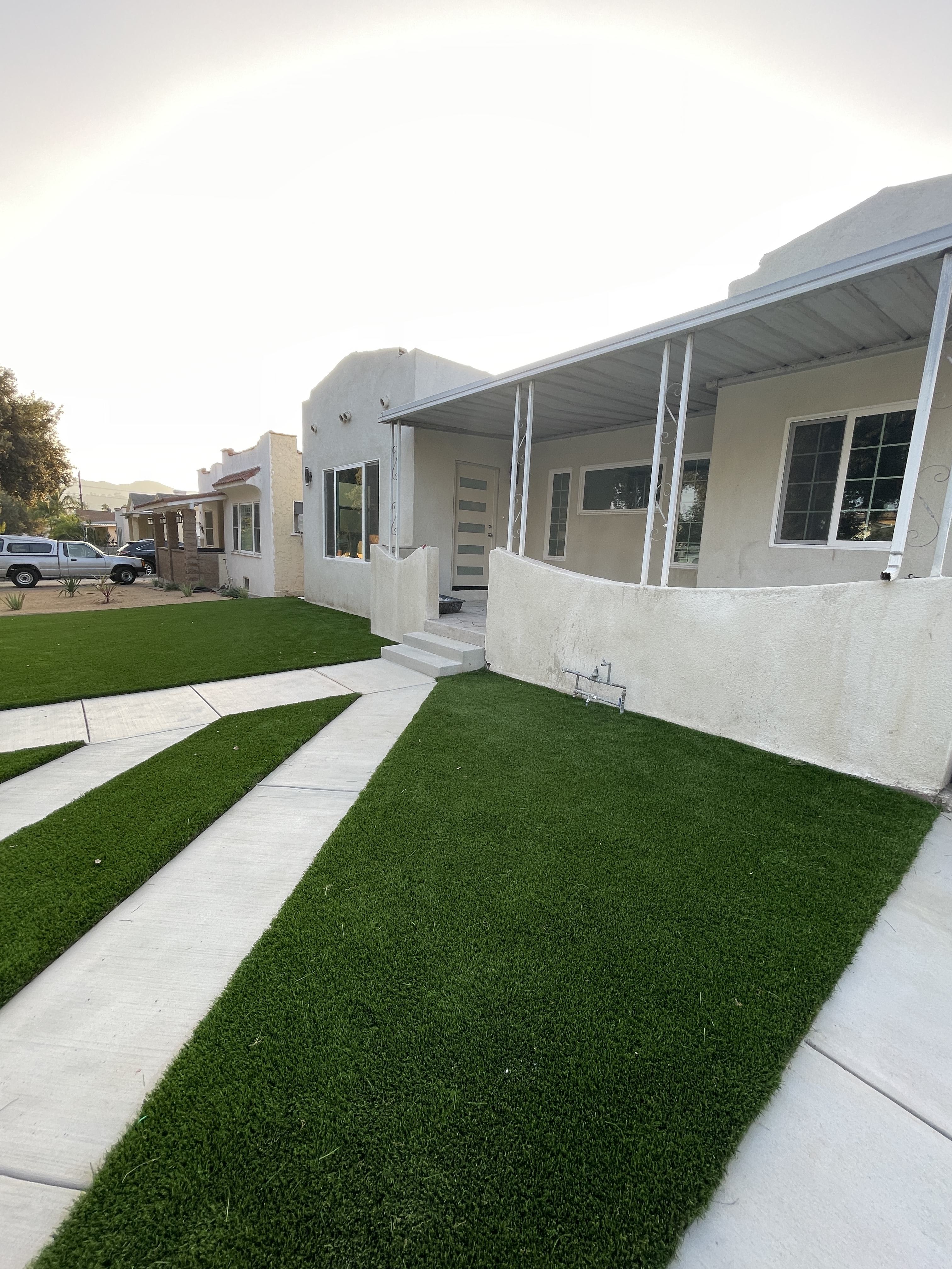 1049 Davis Avenue – photo 1