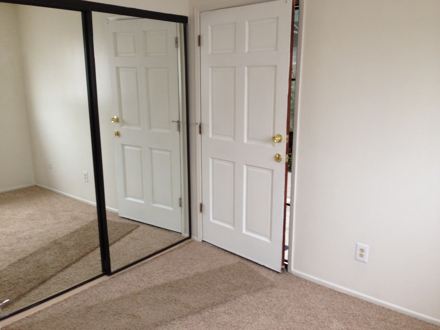 Completely updated Clairemont Condo – photo 3