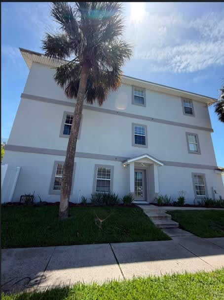 199 11th Ave N – photo 2