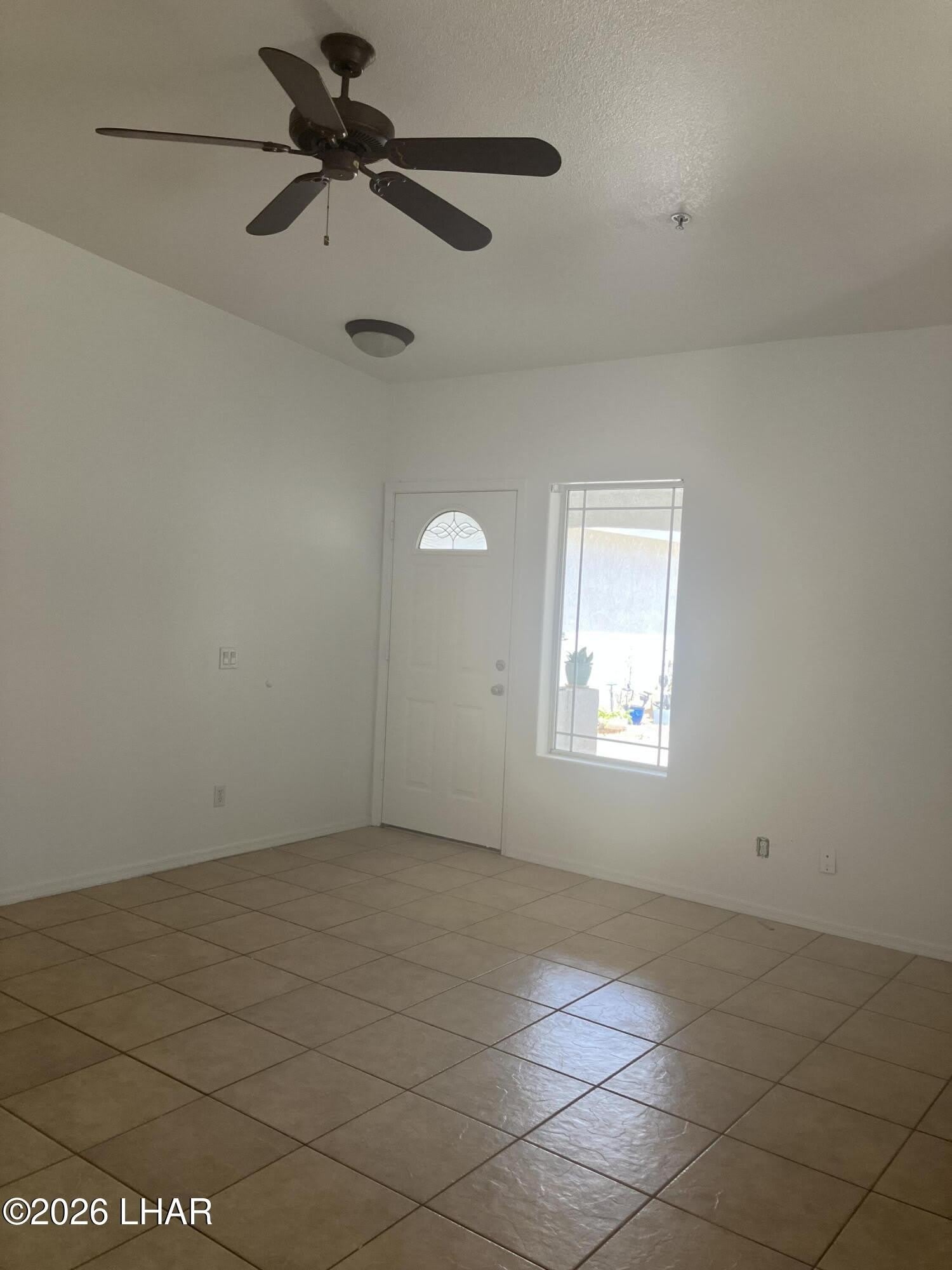 3560 Tomahawk Dr – photo 3
