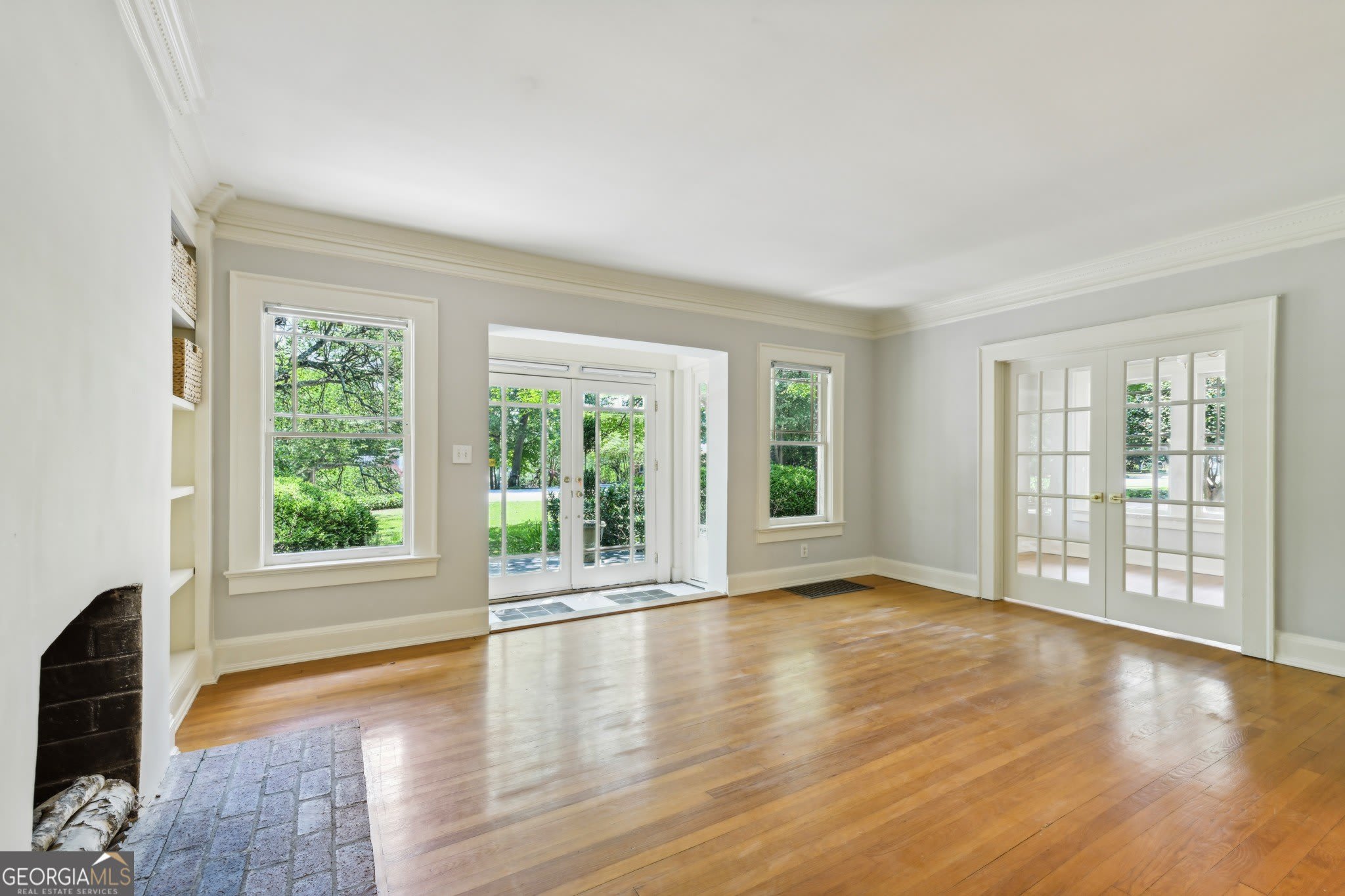 1500 N Highland Avenue NE – photo 2